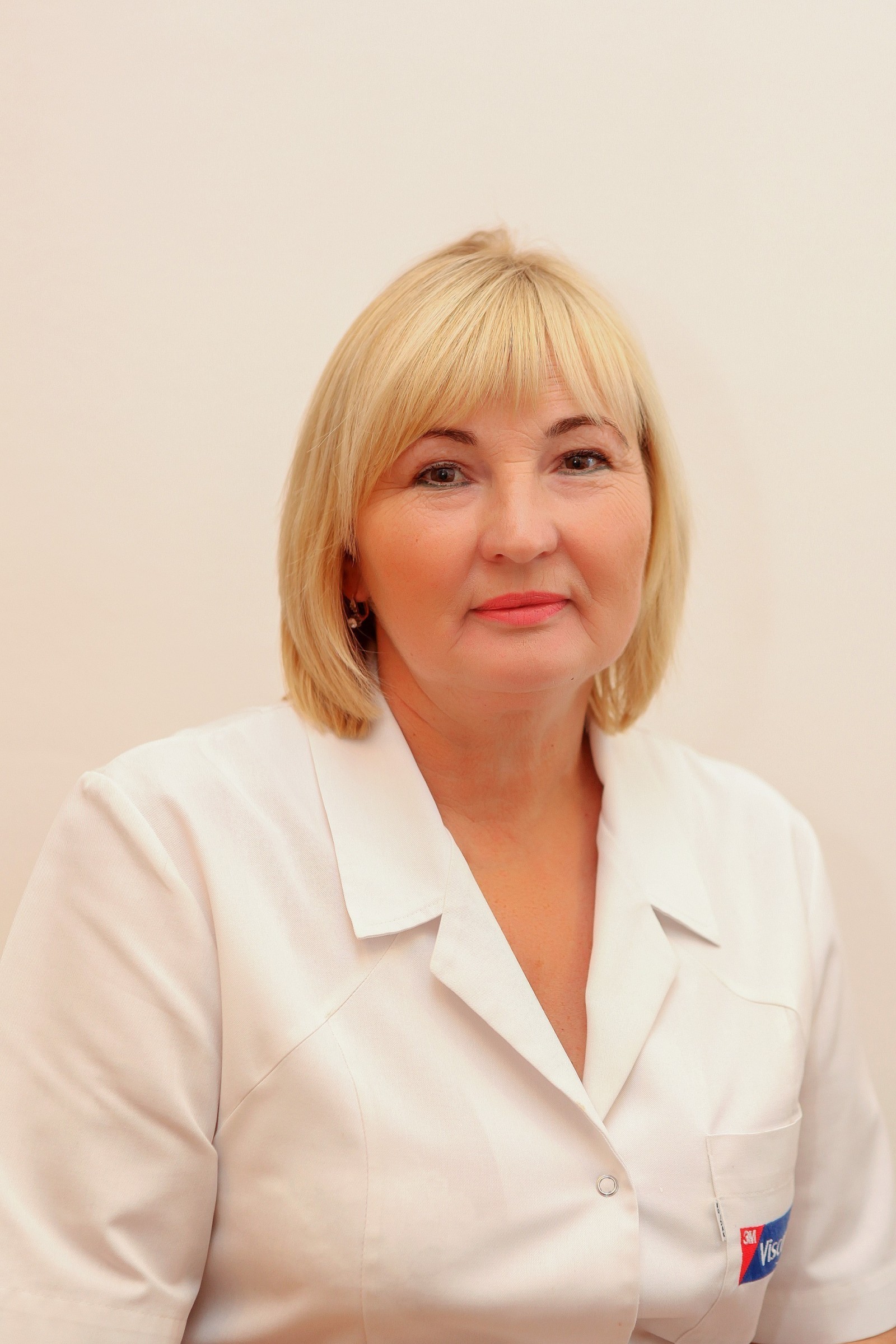 МАЗУР Надія Василівна